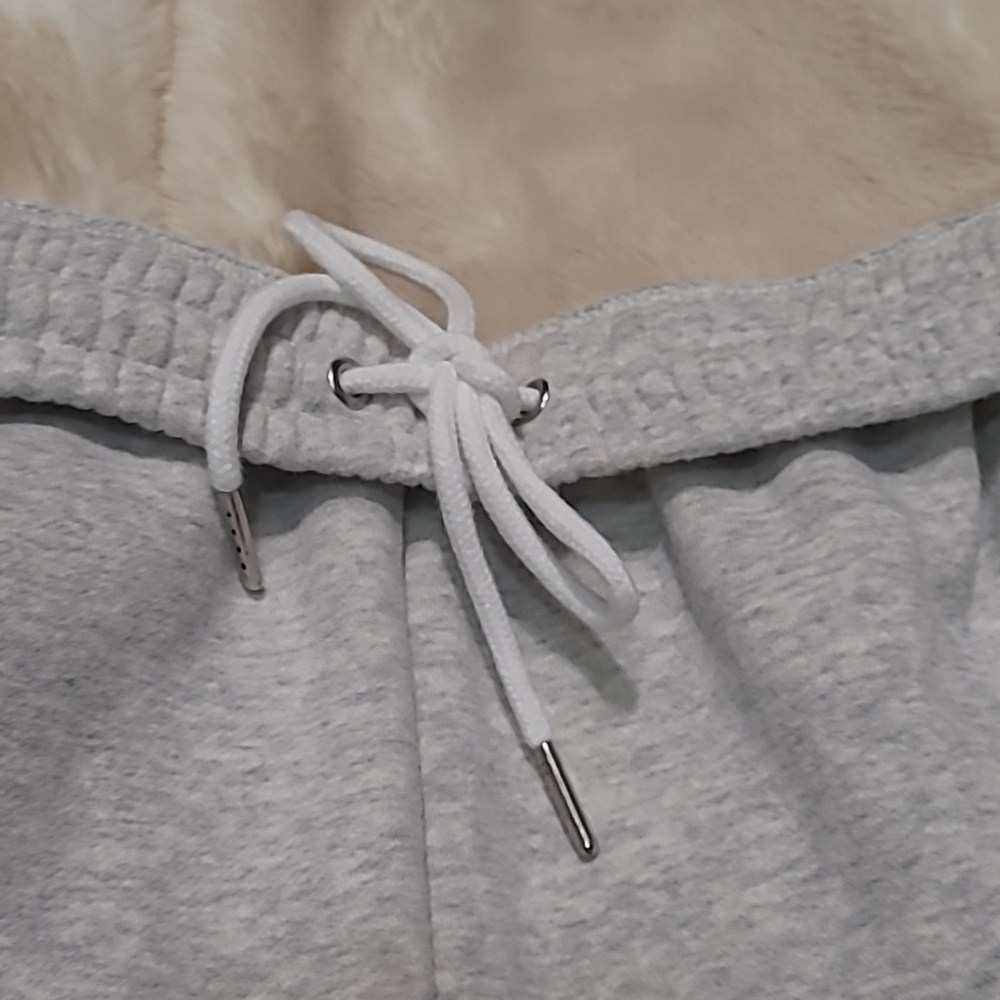 Mid Rise Sunday Short In Light Gray - Picture 3 of 14